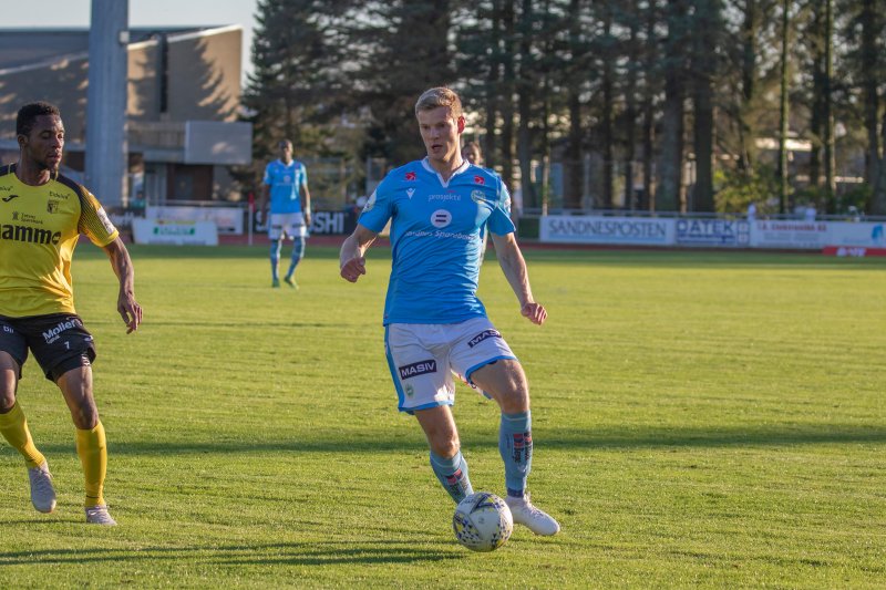 Ari Jónsson spilte 90 minutter mot Norge på Ullevaal. Foto: Rune Eikeland