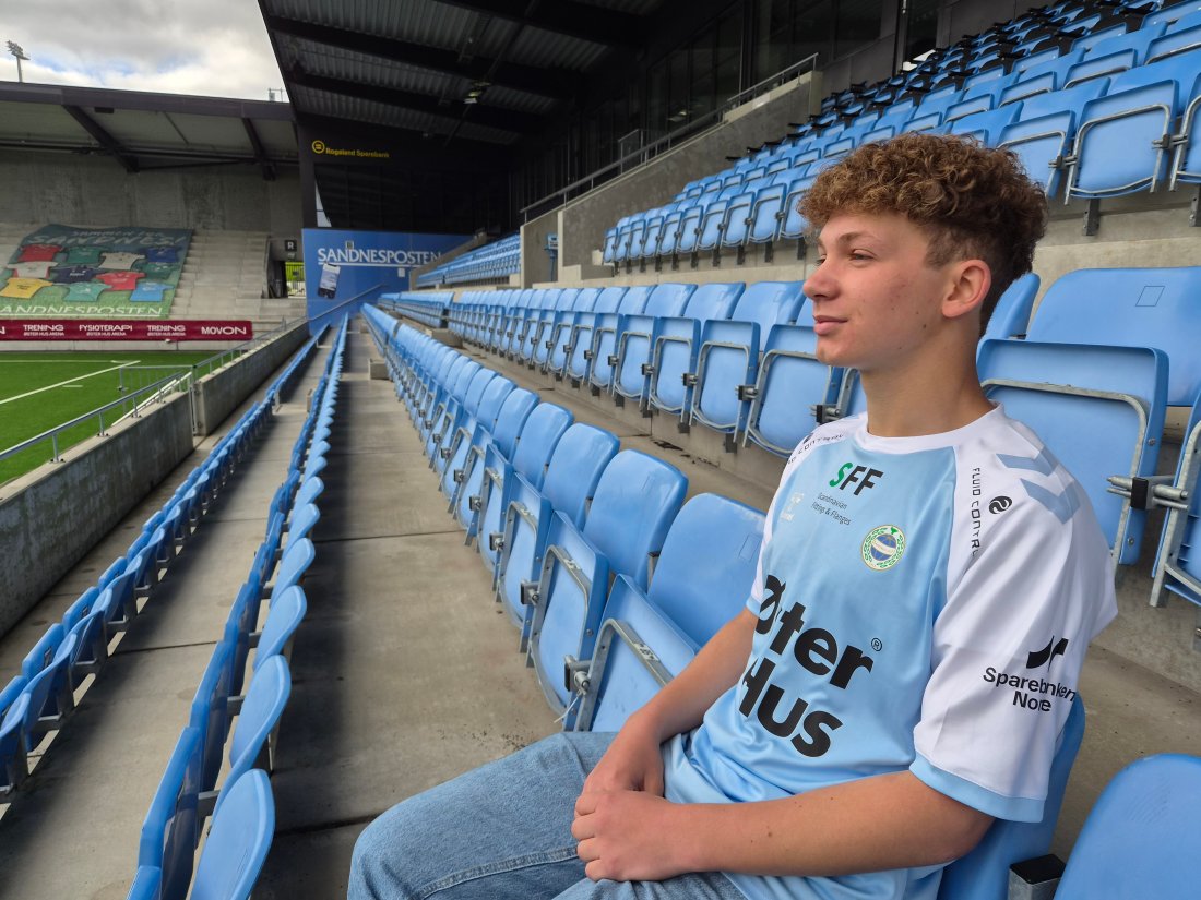 Filip Våge (15) har signert en proffkontrakt ut 2028-sesongen.&nbsp;